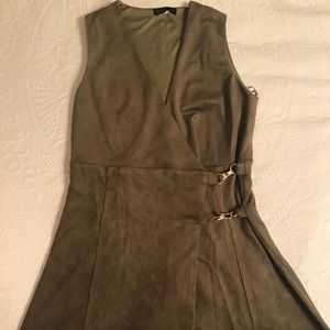 A Forever 21 Navy Green Dress